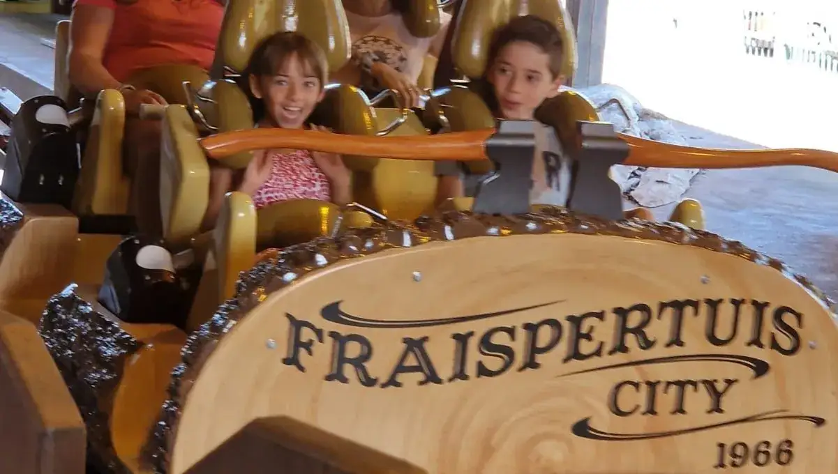 Fraispertuis City ambiance Far West famille