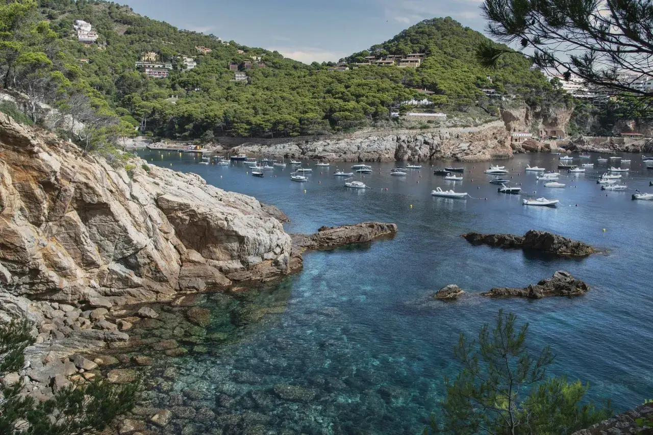 Costa Brava klify i zatoczki