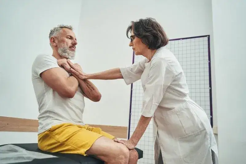 Osteopata praca manualna