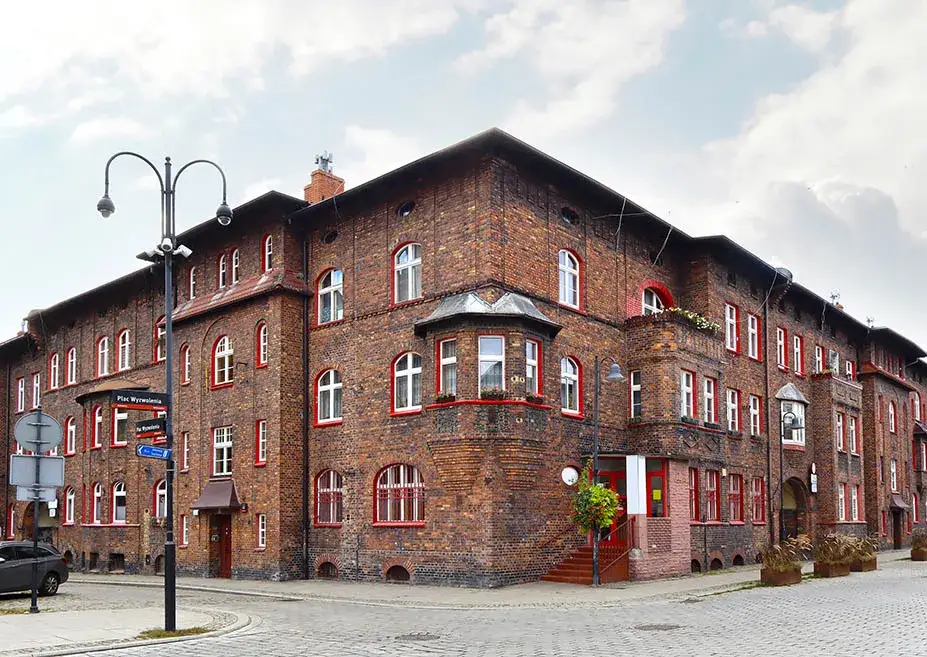 Nikiszowiec familoki czerwona cegła