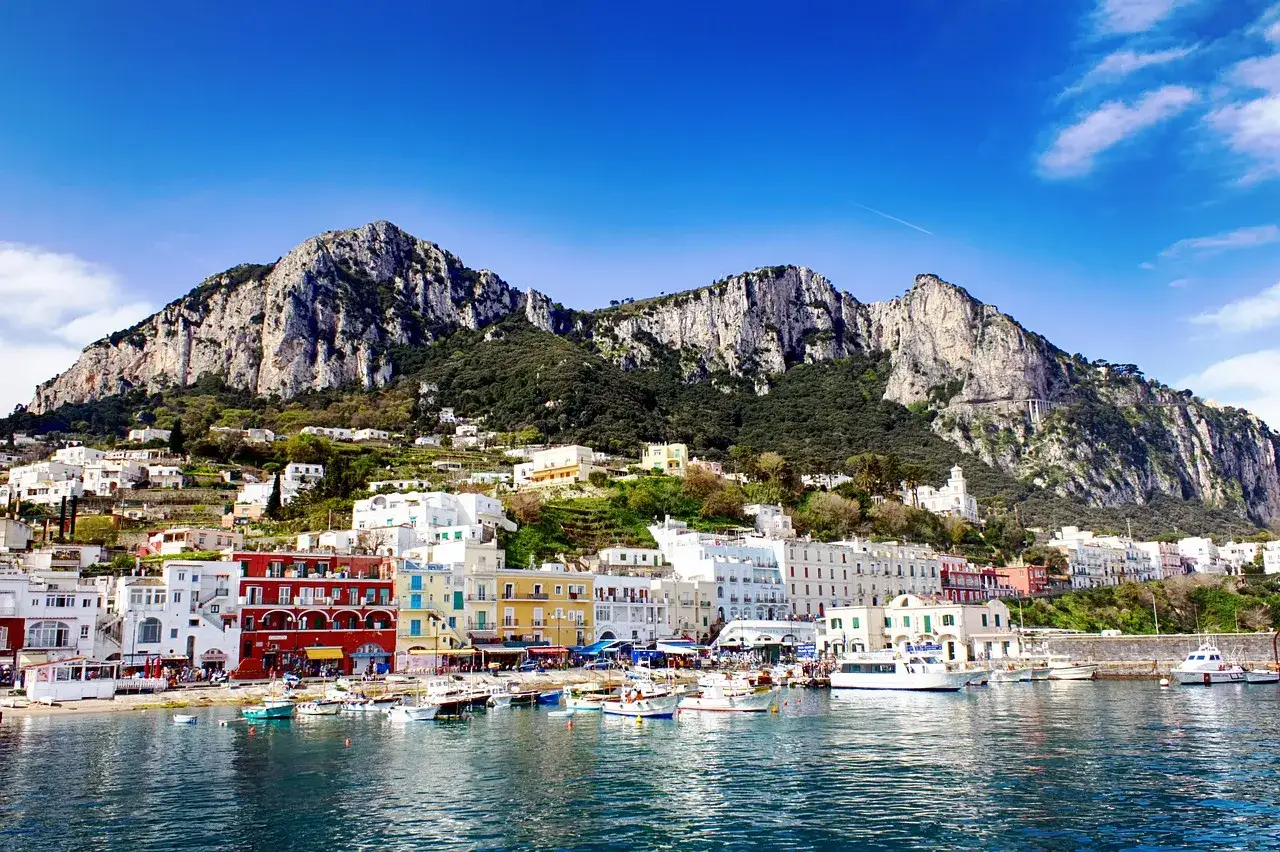 Widok na Capri i Zatokę Neapolitańską