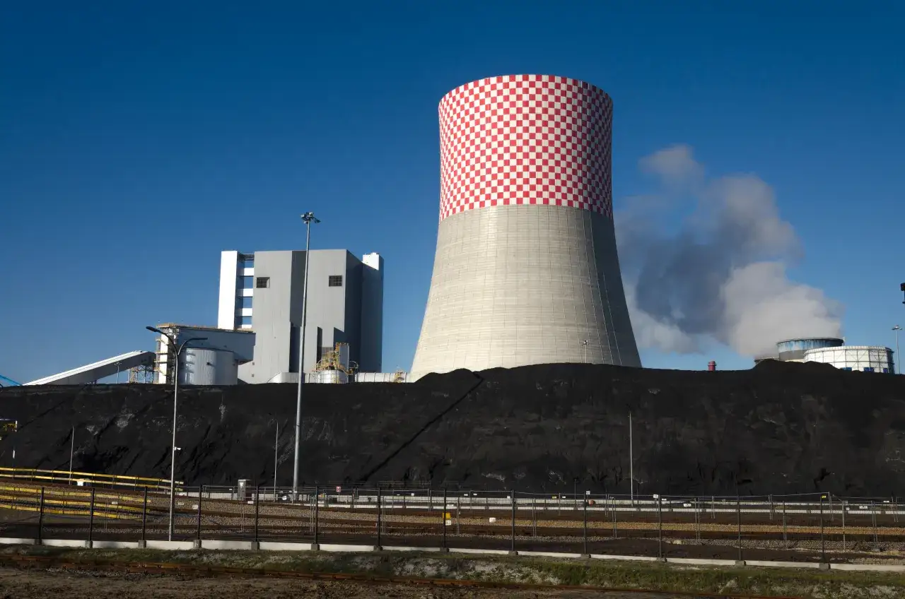 Wnętrze elektrowni Jaworzno blok 910 MW