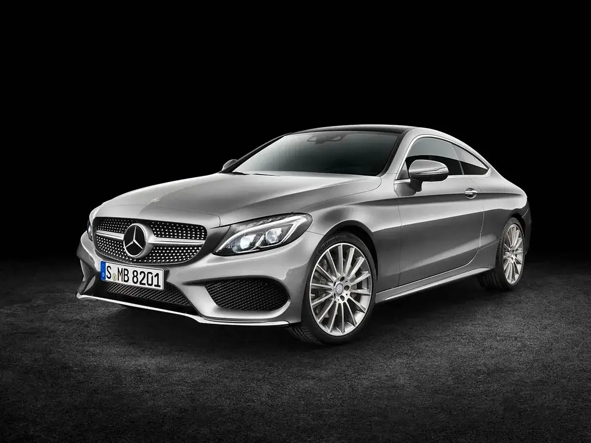 Mercedes C300 Coupe C205 elegancki design
