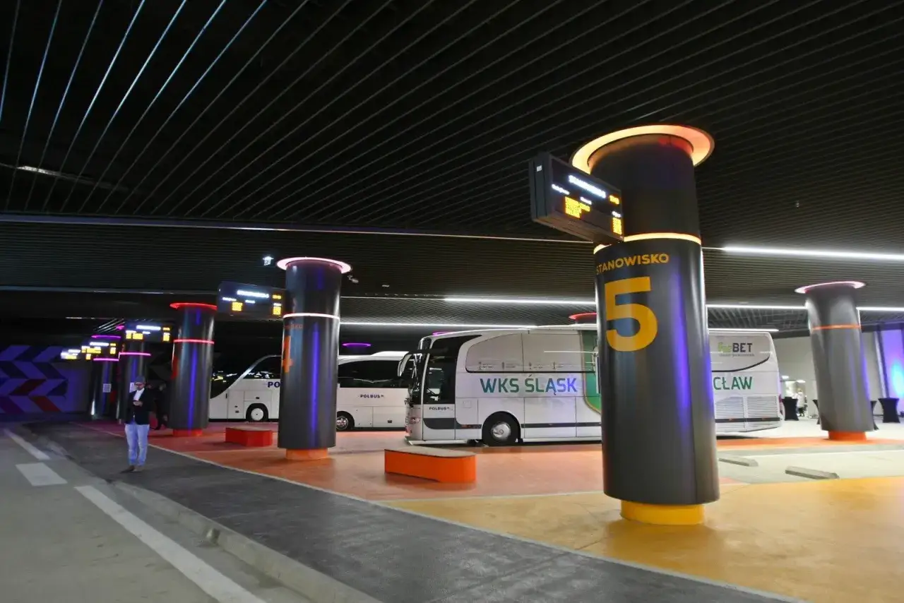 Dworzec Autobusowy Wrocław Główny stanowiska odjazdowe