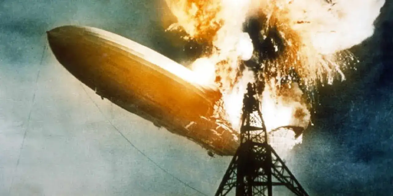 Hindenburg sterowiec w płomieniach, katastrofa lotnicza nad Lakehurst.