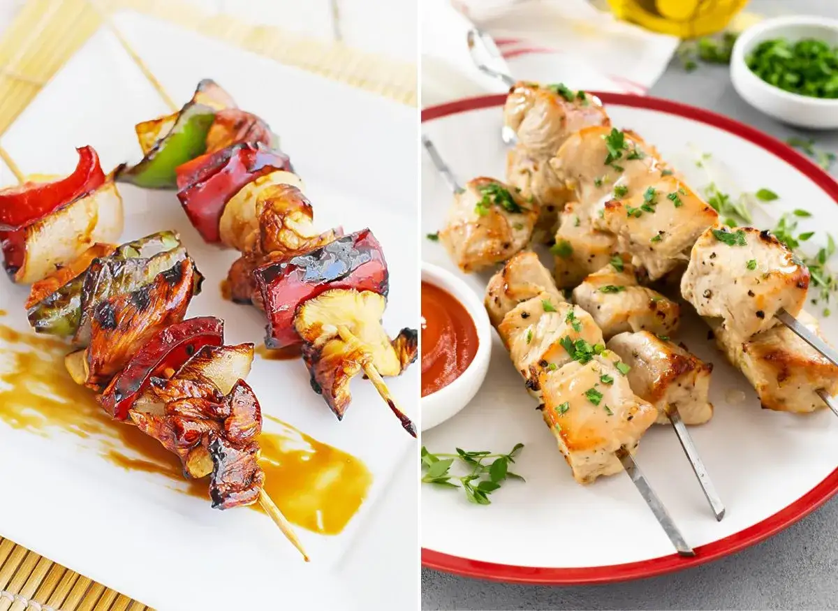 Dos platos de pinchitos de pollo: uno con verduras asadas y salsa, otro con pollo a la parrilla y hierbas.