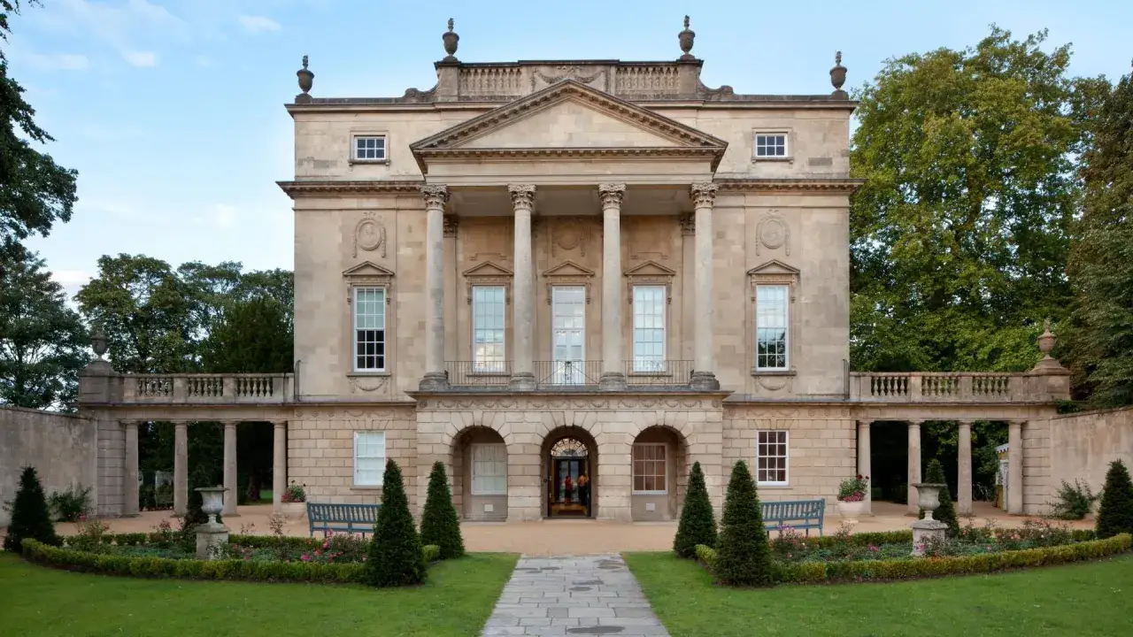 A grand Palladian mansion, a gem among the best cities for art, with manicured gardens and classical architecture.