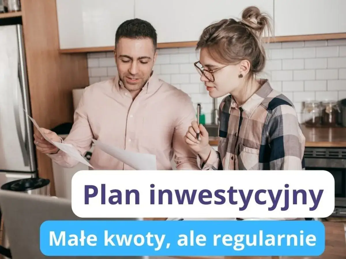 Para planuje inwestycyjny. Nawet małe kwoty, ale regularnie, mogą przynieść zyski.