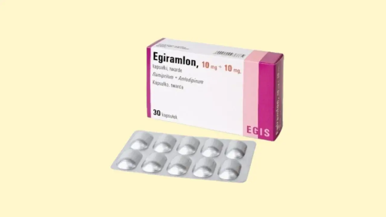 Opakowanie leku Egiramlon, zawierające 30 kapsułek, stosowanego m.in. w leczeniu nadciśnienia.