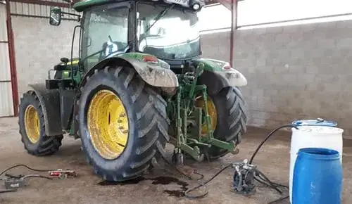 Balastowanie opon cieczą w ciągniku