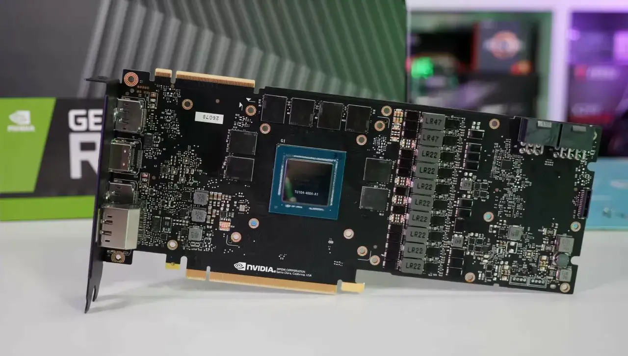 Karta graficzna NVIDIA z widocznym układem TU104-400A-A1. Chcesz wiedzieć, jak sprawdzić, jaką masz kartę graficzną?