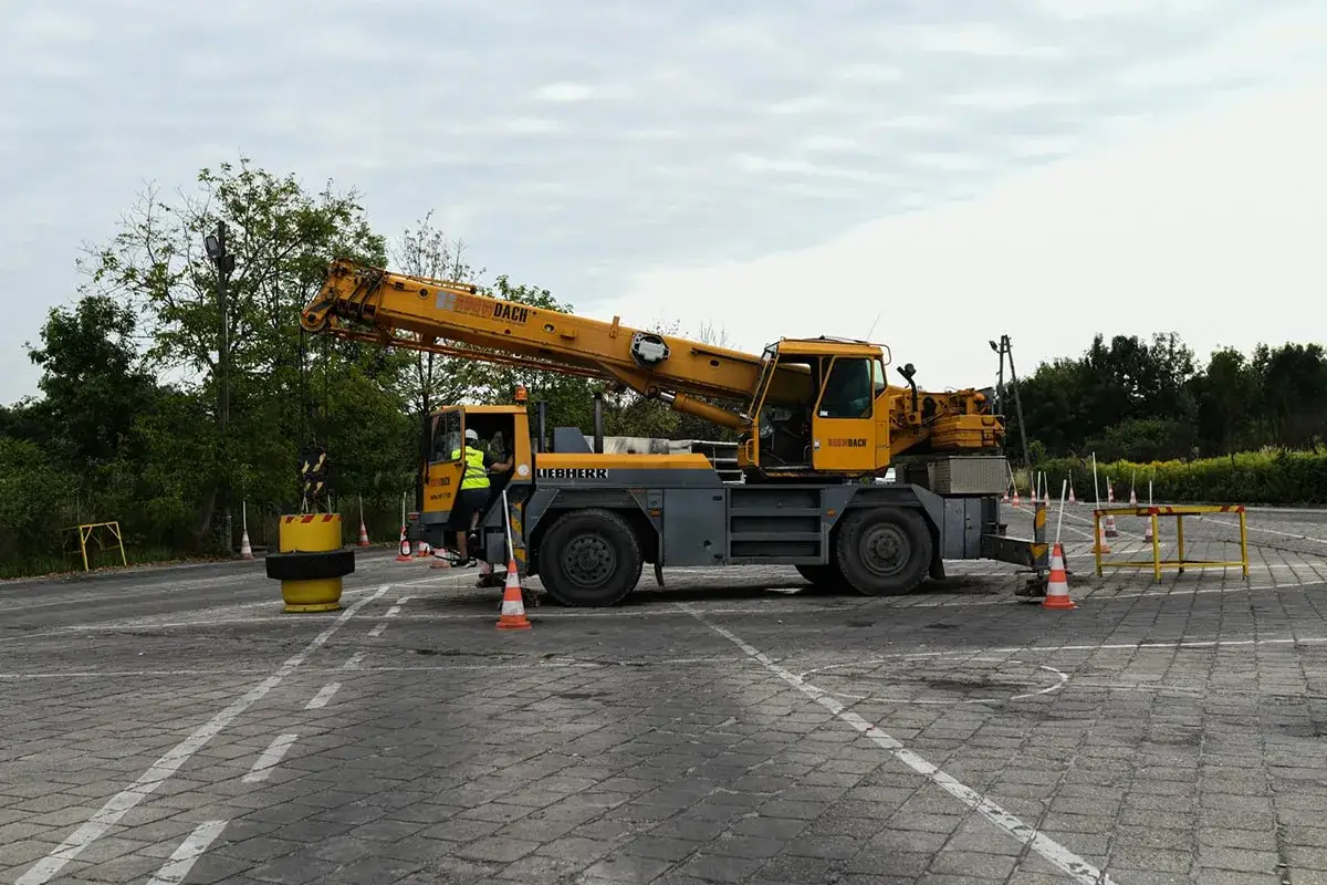 kurs operatora dźwigu, egzamin UDT