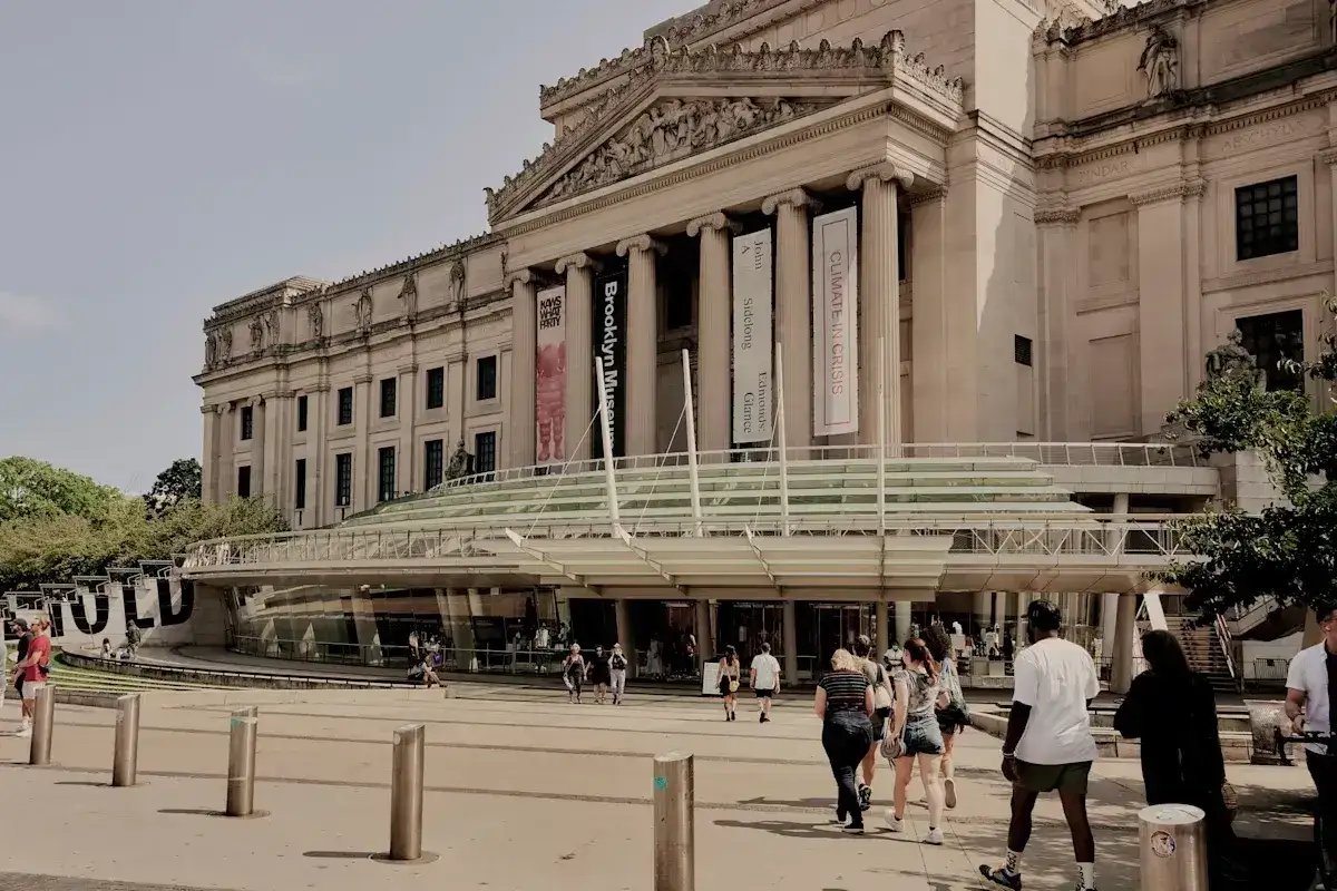 Brooklyn Museum mit Ausstellungen wie