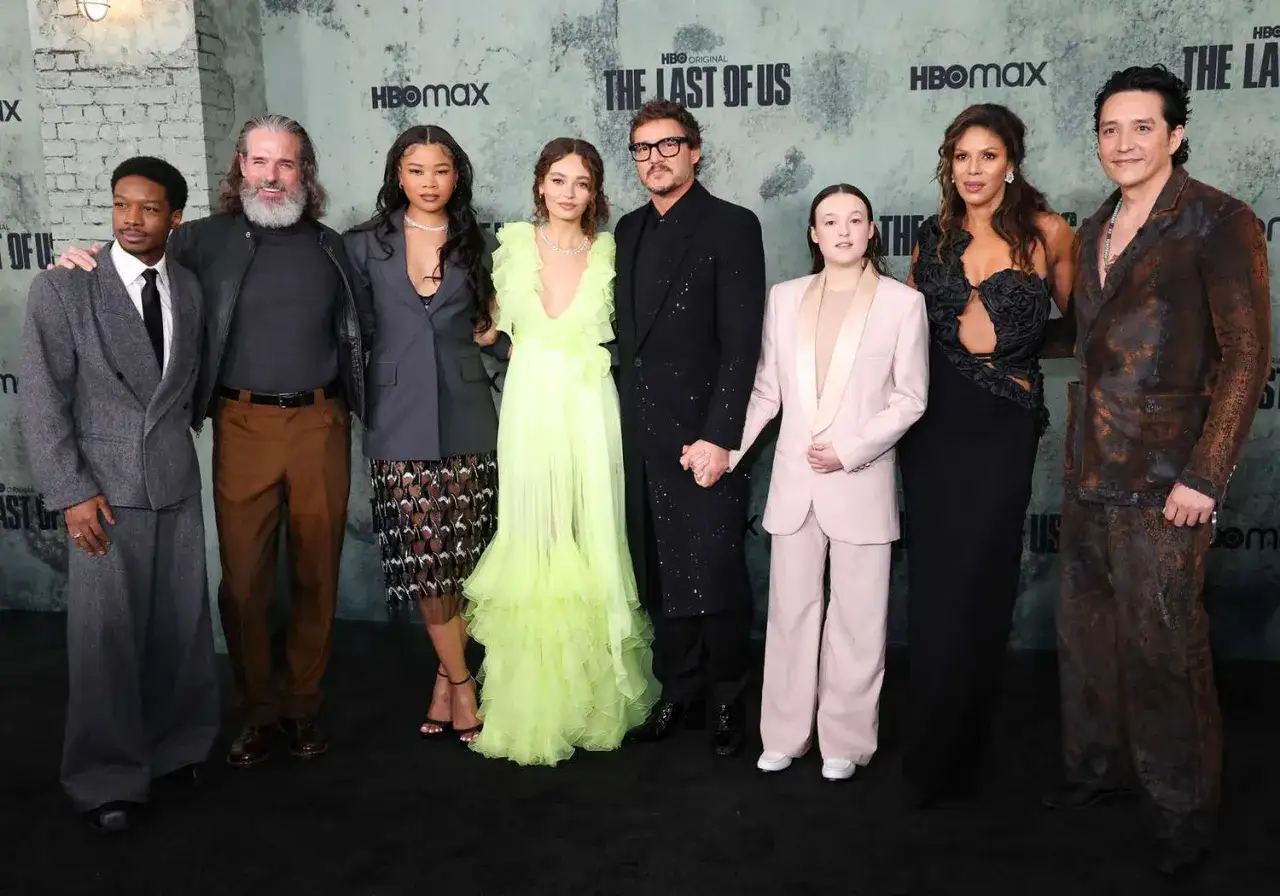 The last of us obsada: Pedro Pascal, Bella Ramsey, Gabriel Luna, Merle Dandridge, Storm Reid, Anna Torv i inni na premierze serialu.