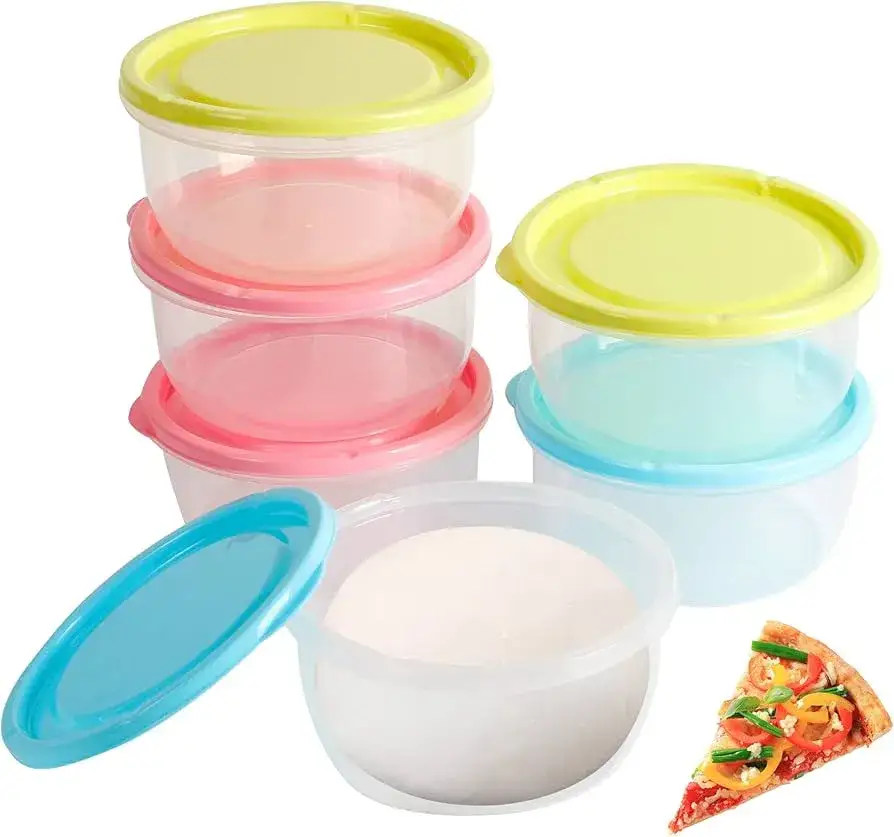 ciasto na pizzę kulki w pojemniku