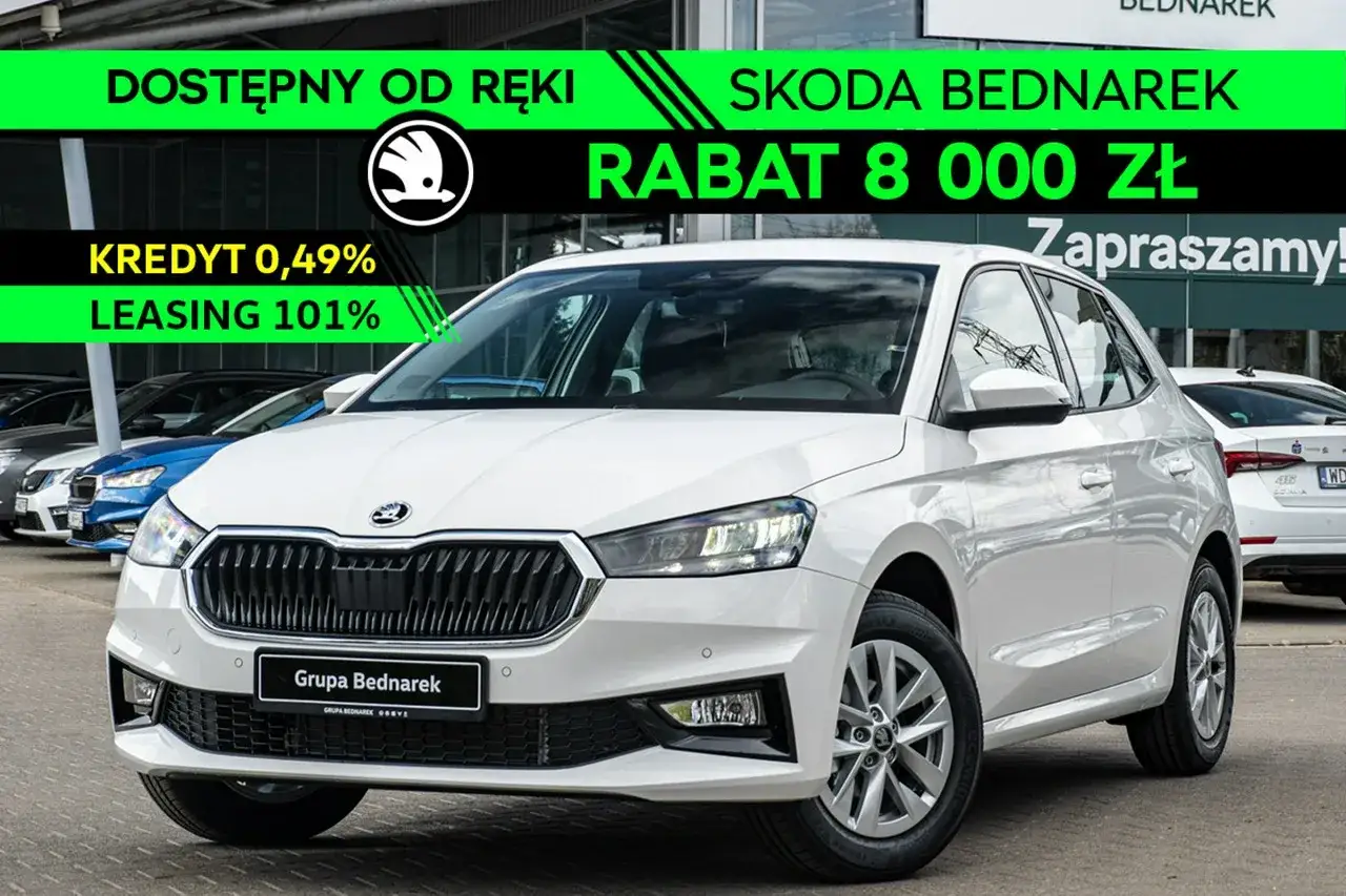 Biała Skoda Fabia dostępna od ręki. Sprawdź skoda cennik z rabatem 8000 zł i atrakcyjnym kredytem 0,49%. Zapraszamy!