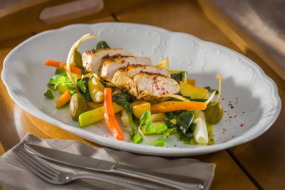Schonkost H&auml;hnchenfilet mit Wurzelgem&uuml;se