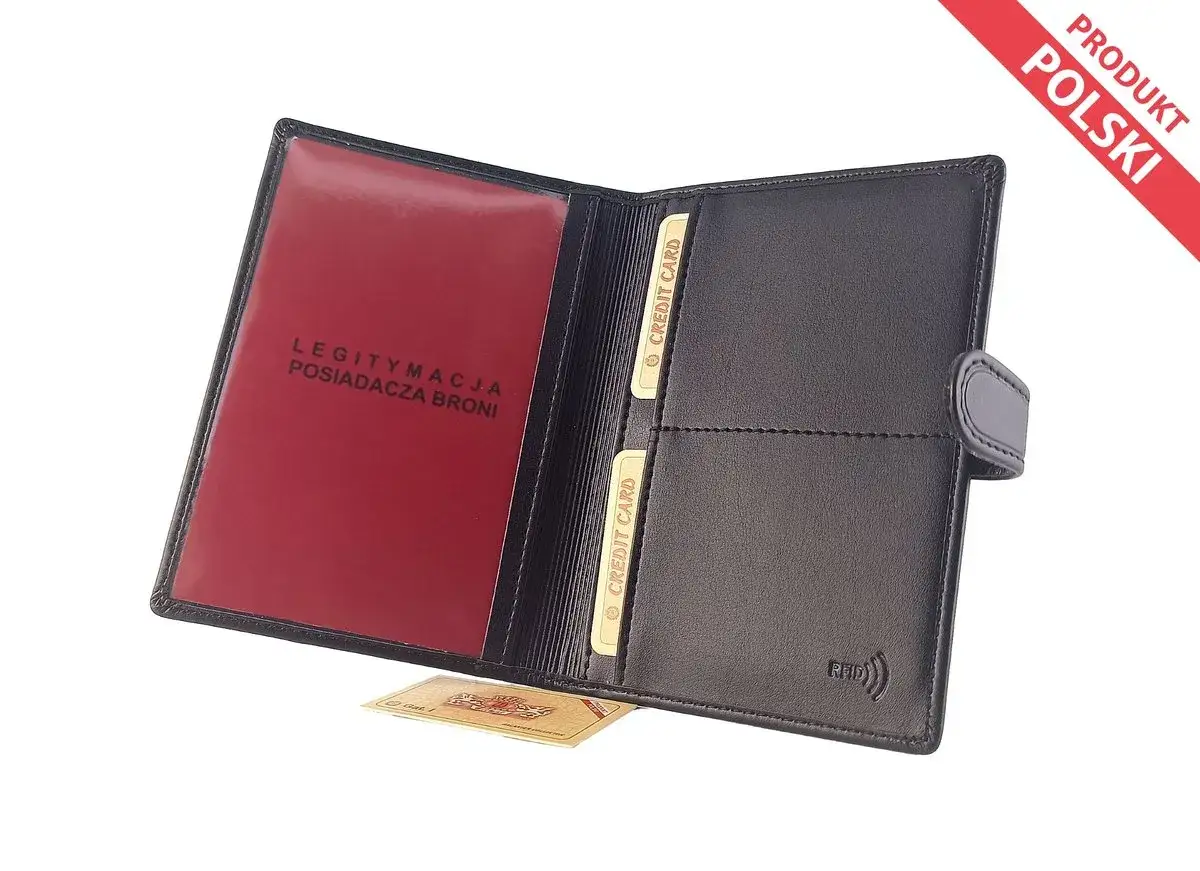 Eleganckie etui na pozwolenie na broń, wykonane z czarnej sk&oacute;ry. W środku czerwona przegr&oacute;dka na dokument i miejsca na karty. Produkt polski.