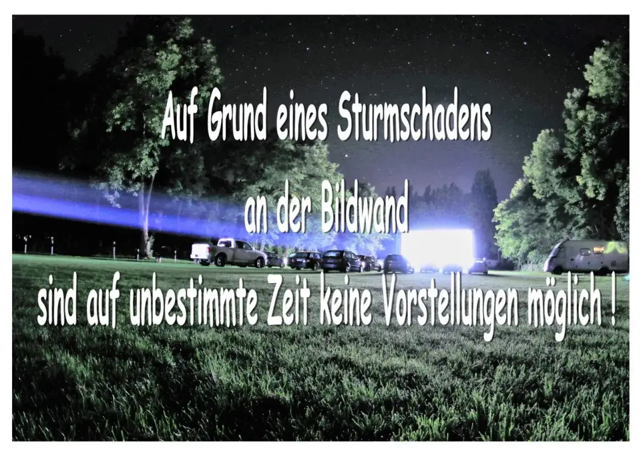 Autokino Koserow: Sturm beschädigte die Leinwand. Keine Vorstellungen möglich.