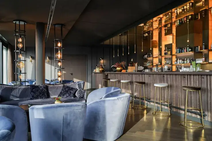 ATLANTIC Skybar Münster Ausblick bei Nacht