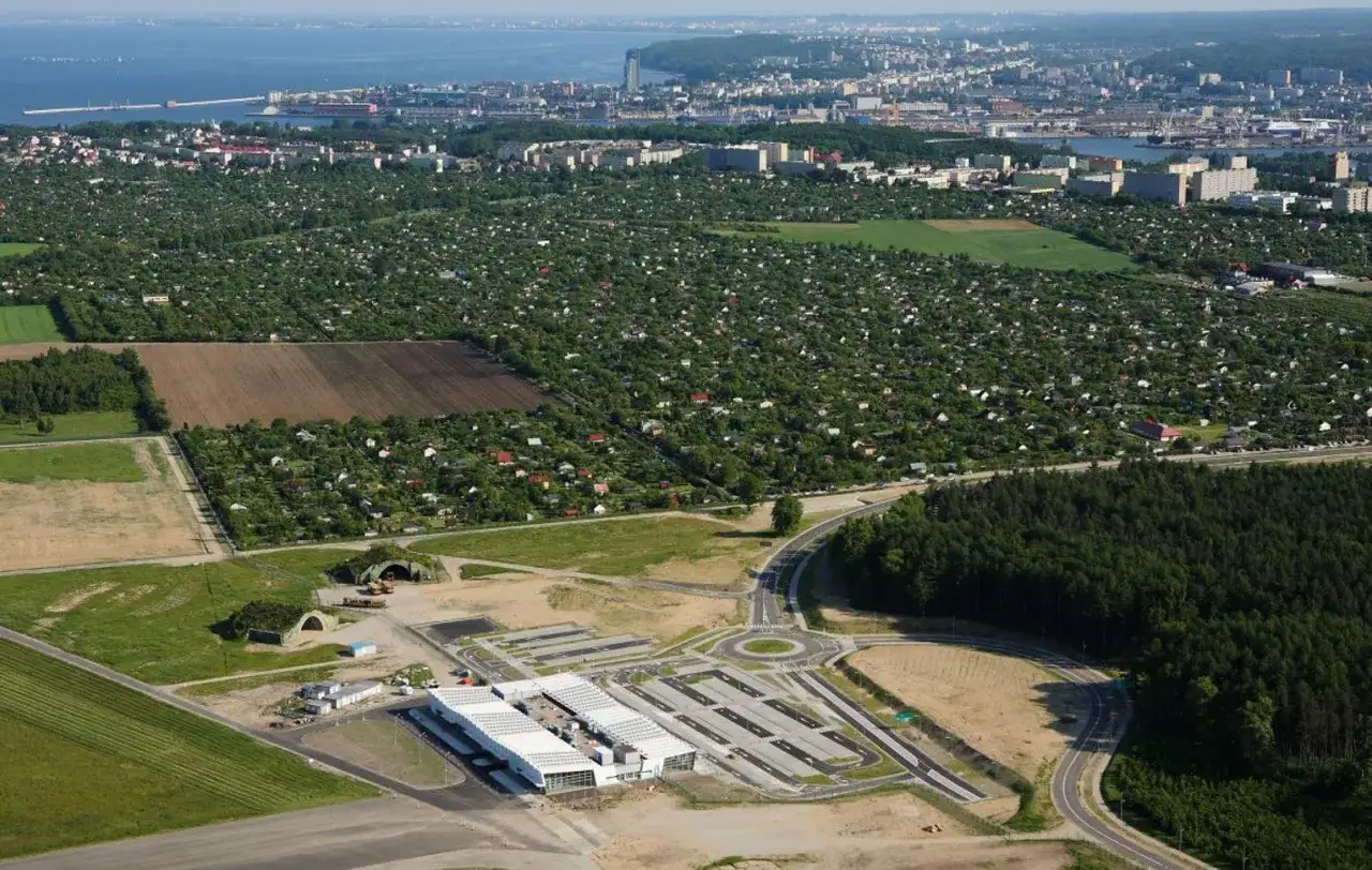 Lotnisko Gdynia Kosakowo przyszłość perspektywy