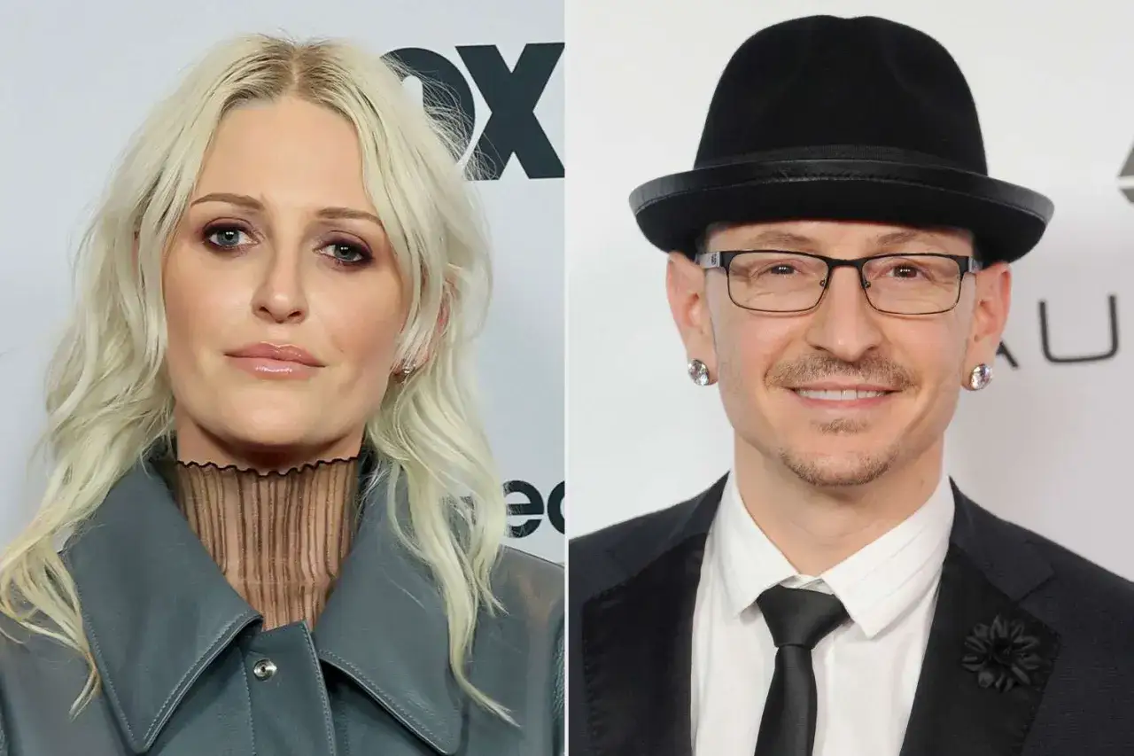 Chester Bennington, wokalista Linkin Park, w czarnym kapeluszu i okularach, obok kobiety z blond włosami.