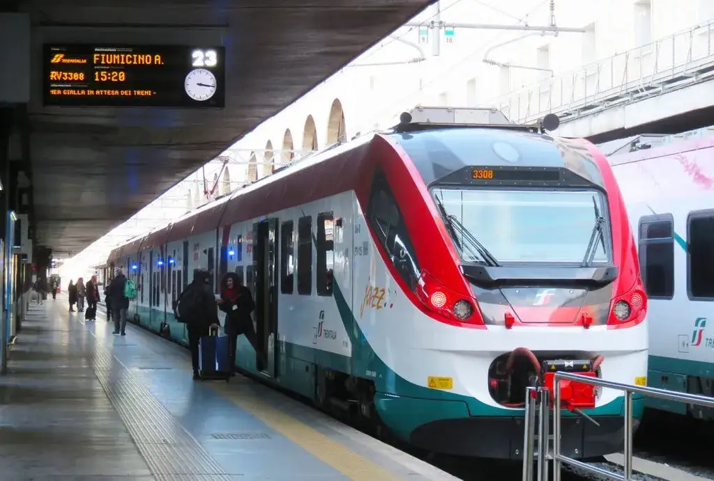 Zdjęcie Jak szybko i tanio dojechać na lotnisko Fiumicino – najlepsze opcje transportu