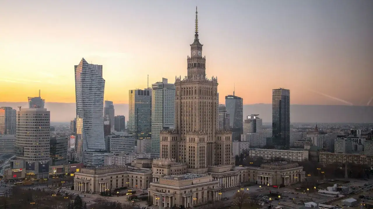 Zdjęcie Jak nazywa się najwyższy budynek w Polsce? Zaskakujące fakty o Varso Tower