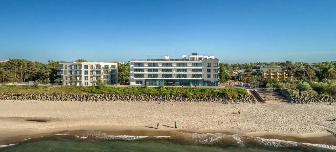 Nowoczesne apartamenty nad morzem, idealne na tanie miejscowości nad morzem. Piękna plaża i czyste powietrze.
