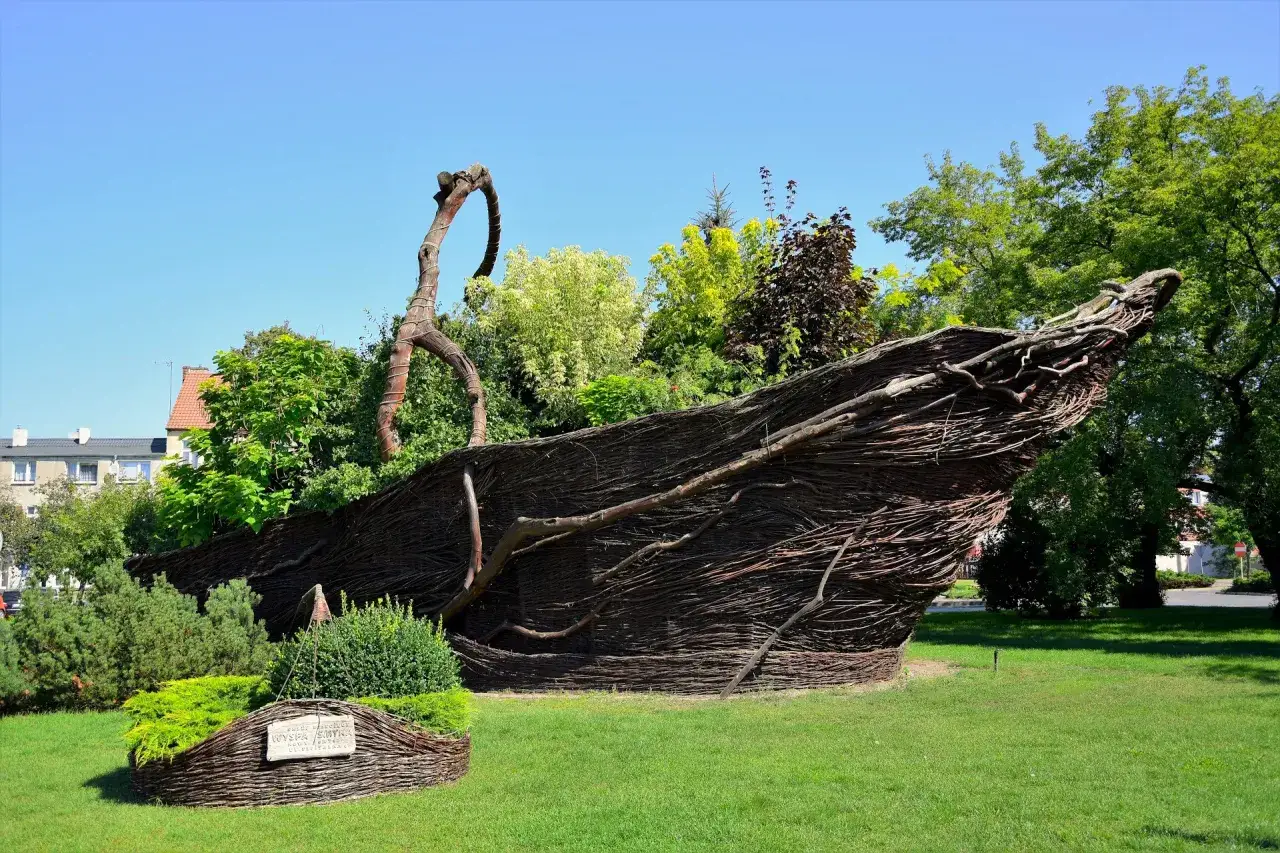 Nowy Tomyśl Kosz Gigant Plac Niepodległości