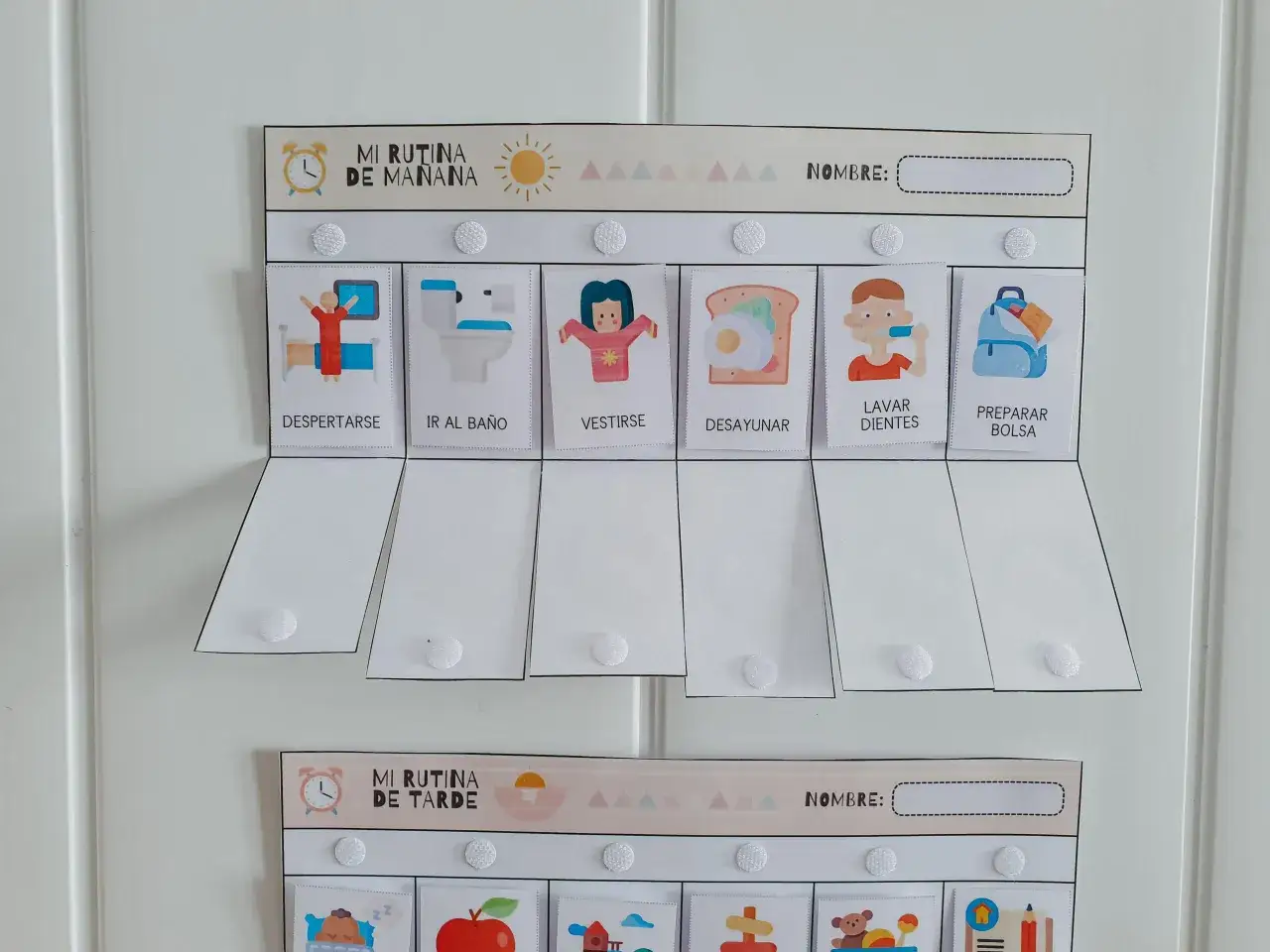 Rutina diaria para niños de 5 años: despertar, ir al baño, vestirse, desayunar, lavarse los dientes y preparar la bolsa.