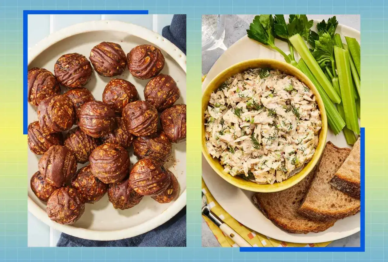 Boules chocolatées et salade de poulet avec céleri. Idéal pour une femme de 50 ans cherchant à contrôler ses calories.