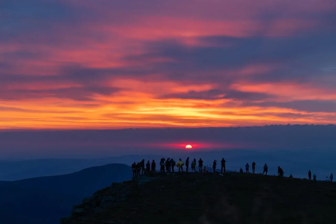 Babia G&oacute;ra panorama wsch&oacute;d słońca