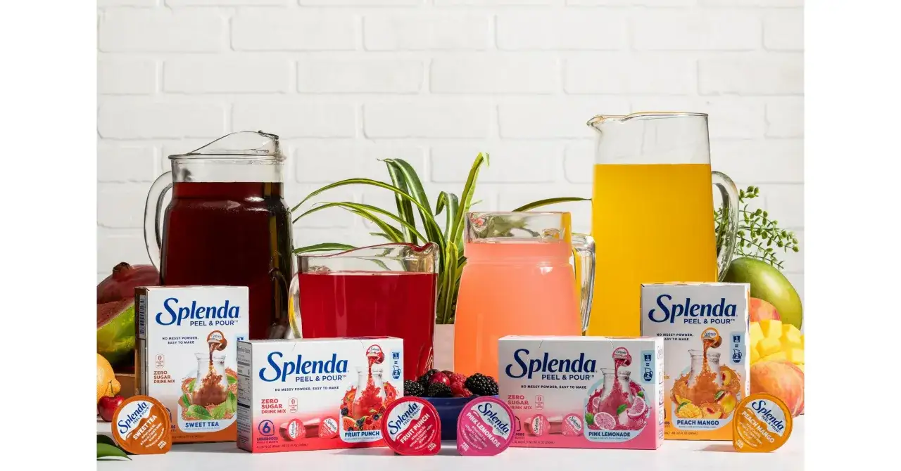 Splenda Peel & Pour: eine reissirup alternative für zuckerfreie Getränke in verschiedenen Geschmacksrichtungen wie Sweet Tea, Fruit Punch und Peach Mango.