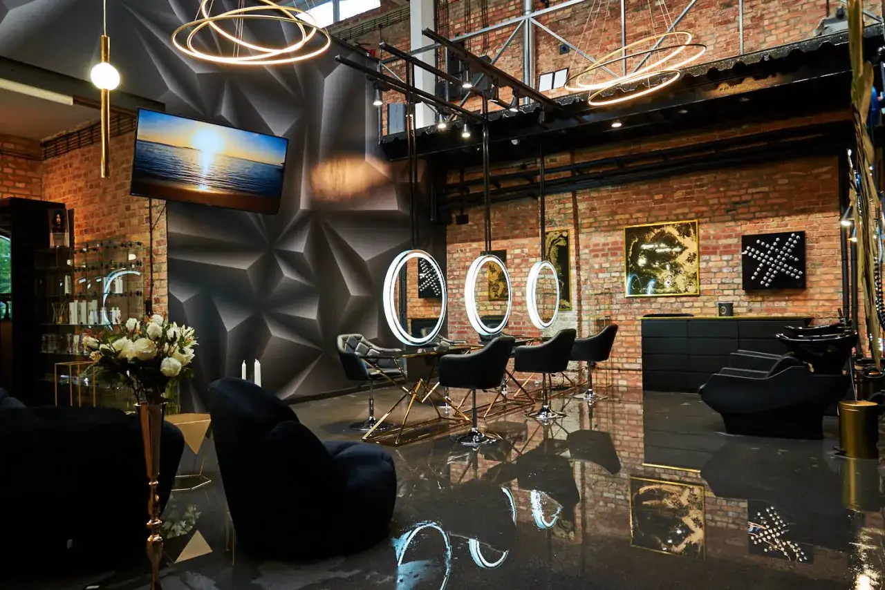 wnętrze luksusowego salonu fryzjerskiego spa dla włosów warszawa