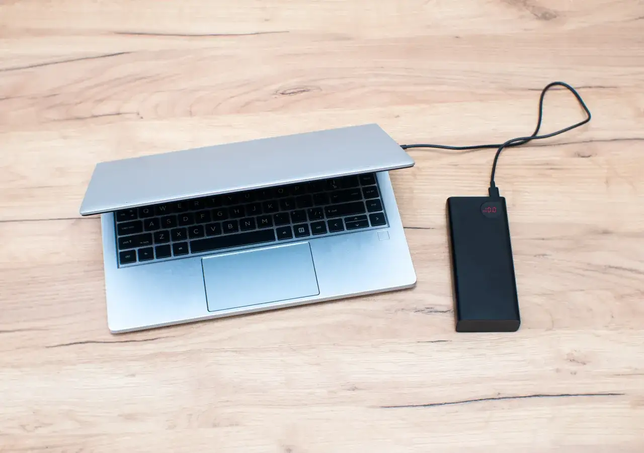 Auswahl von Laptop Powerbanks mit unterschiedlichen Leistungsst&auml;rken