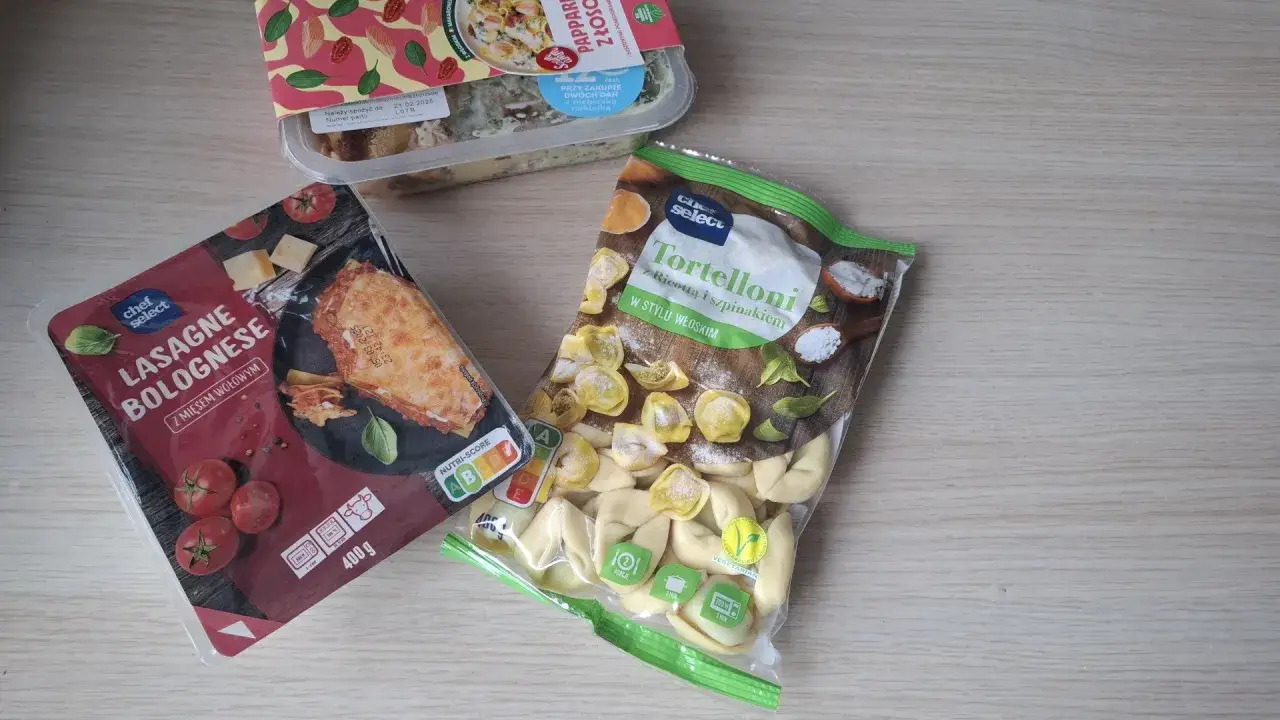 Gotowe dania obiadowe do podgrzania: lasagne bolognese i tortelloni z ricottą i szpinakiem. Szybki obiad bez wysiłku.