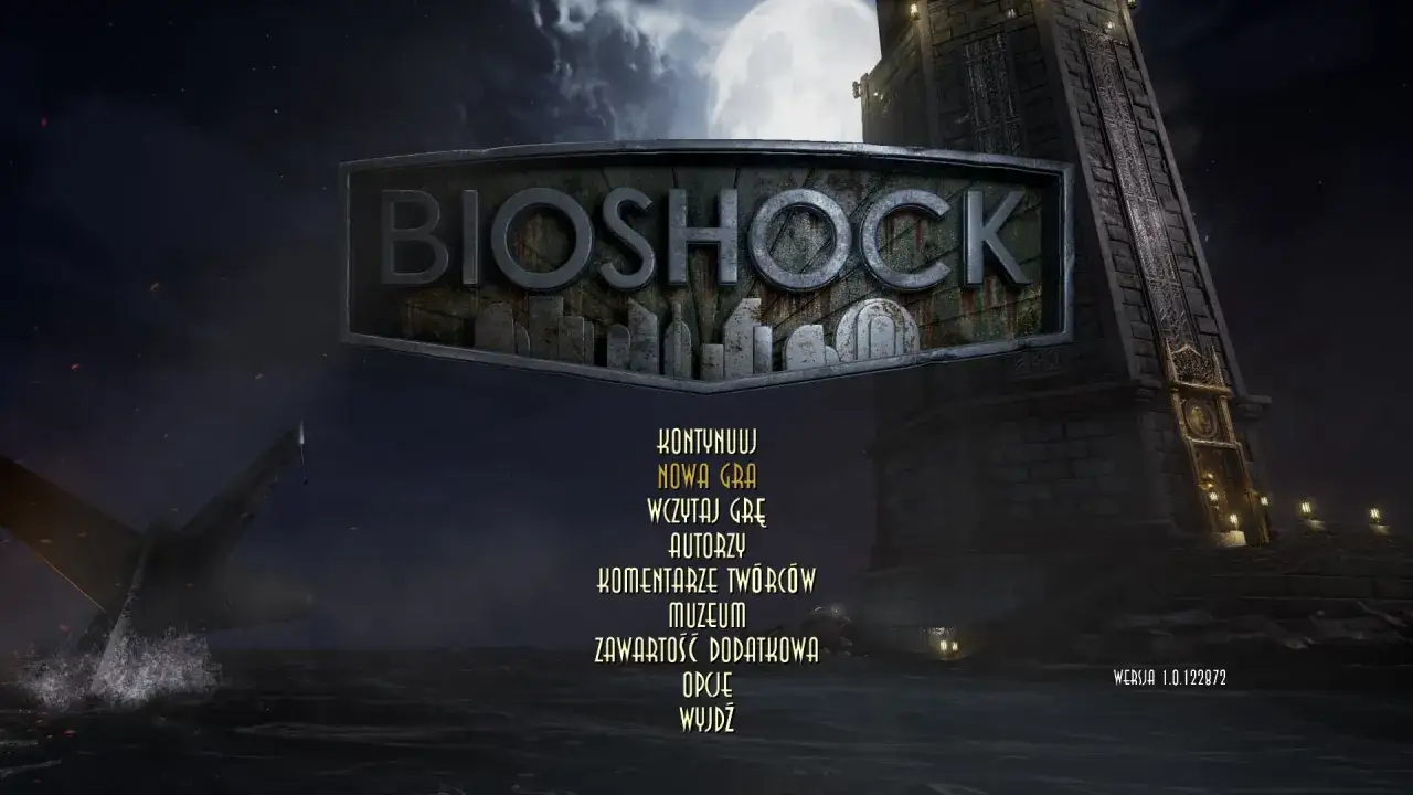 Menu główne Bioshock Remastered. W tle widać wieżę i rozbijający się samolot. Dostępne spolszczenie.