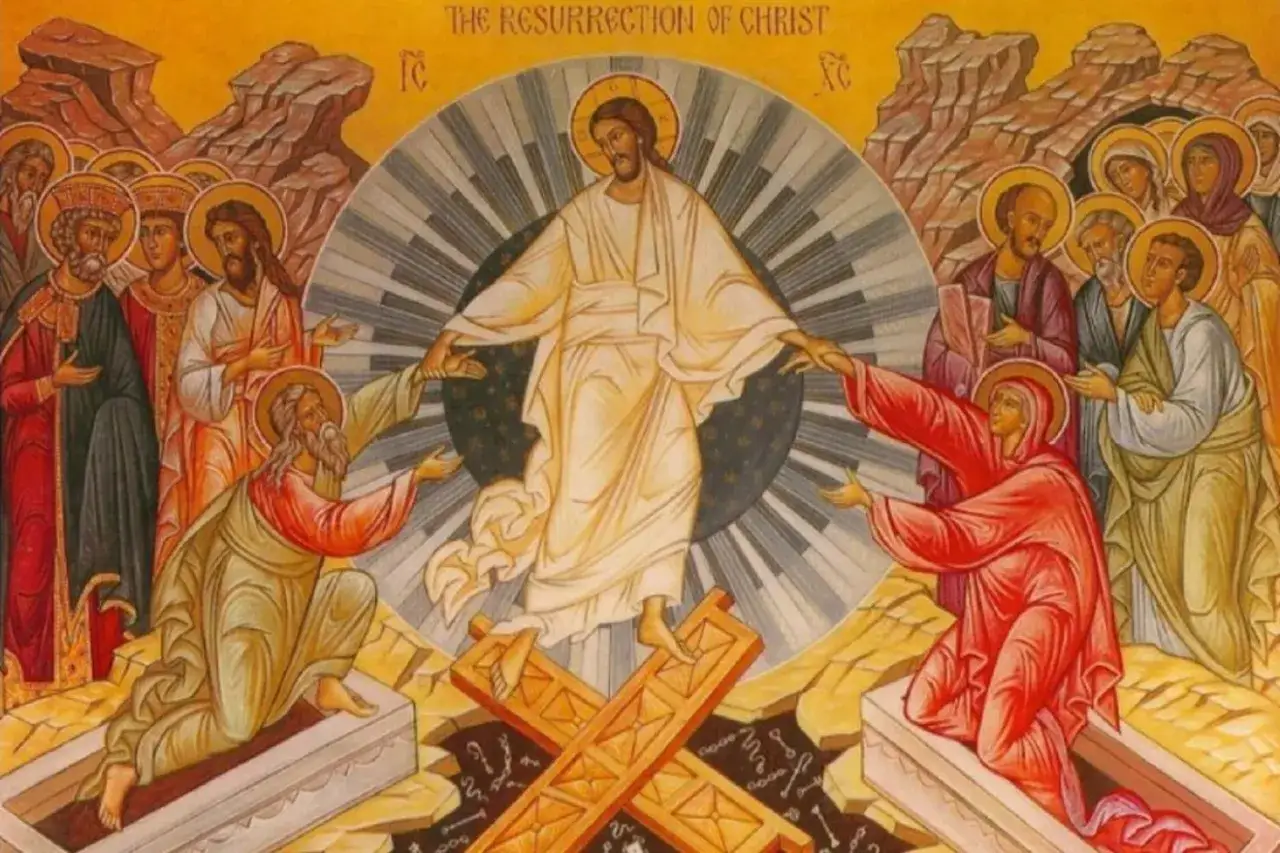 Ikona Zmartwychwstania Chrystusa. W centrum Jezus, po bokach wskrzeszeni z grobów. W tle święci. Wiele osób składa życzenia wielkanocne po rosyjsku.