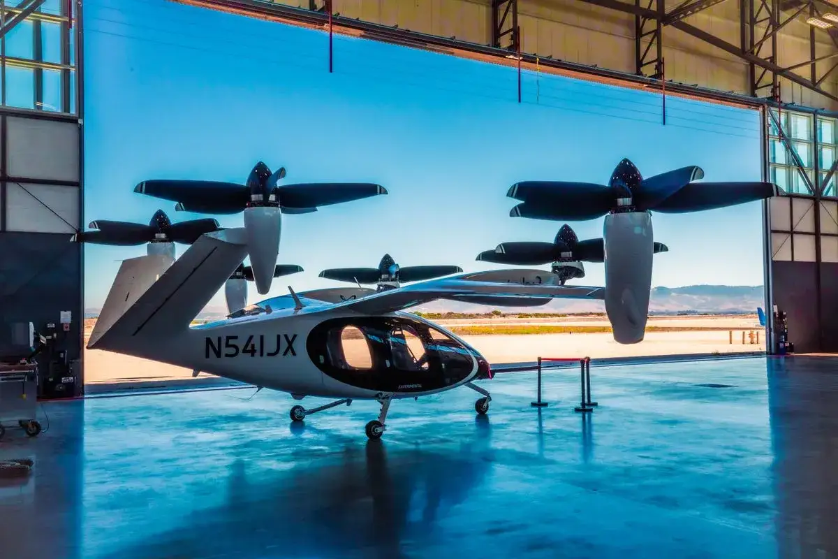 Flugzeuge von Joby Aviation, die f&uuml;r die Zukunft des Luftverkehrs stehen. Die Joby Aviation Aktie k&ouml;nnte bald abheben.