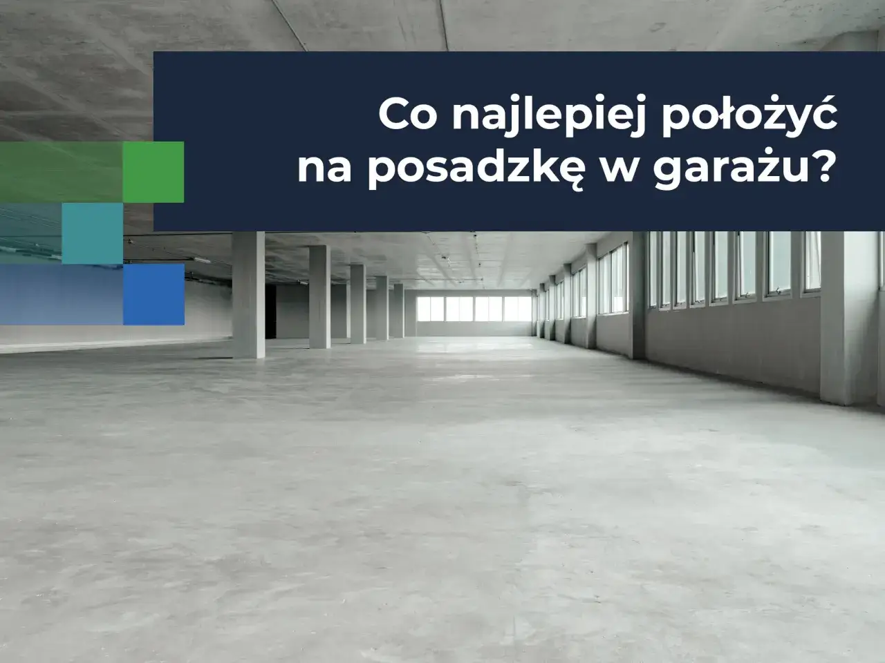 Pusta hala z betonową posadzką w garażu. Tekst pyta: