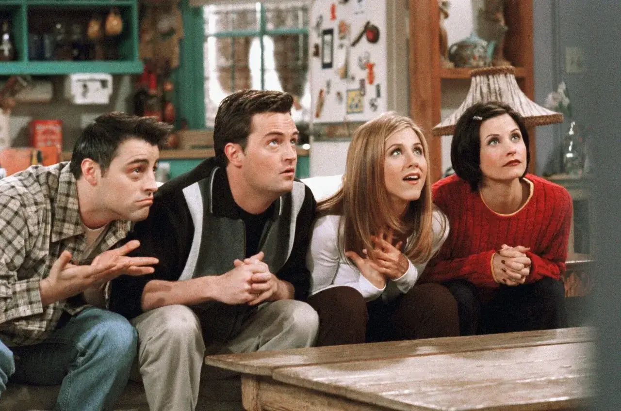 Chandler Bing iconic pose