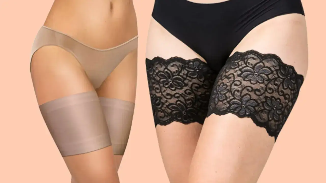 Bandas para evitar rozaduras muslos: una beige lisa y otra negra con encaje floral.