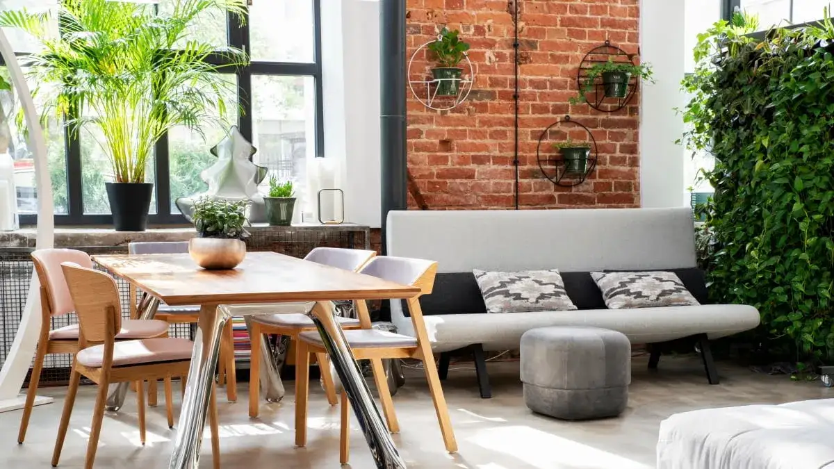kwietnik w salonie w stylu loft i skandynawskim kolaż