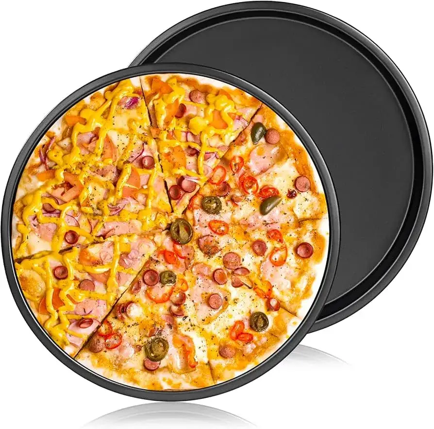 pizza casera en molde redondo para tarta