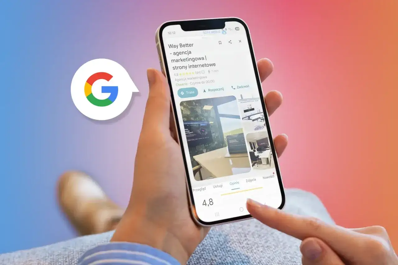 Sprawdzanie profilu firmowego Google agencji marketingowej. Widok na ekranie telefonu z oceną 4,8.