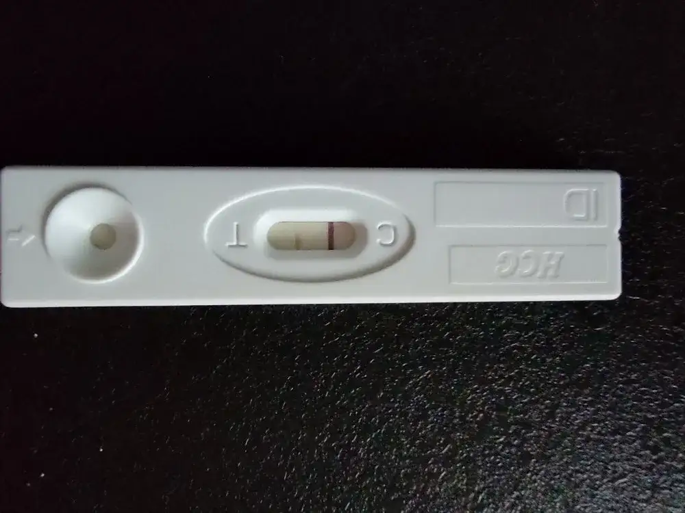 test ciążowy pozytywny i negatywny