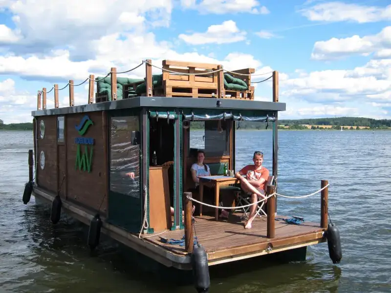 Mecklenburgische Seenplatte Hausboot