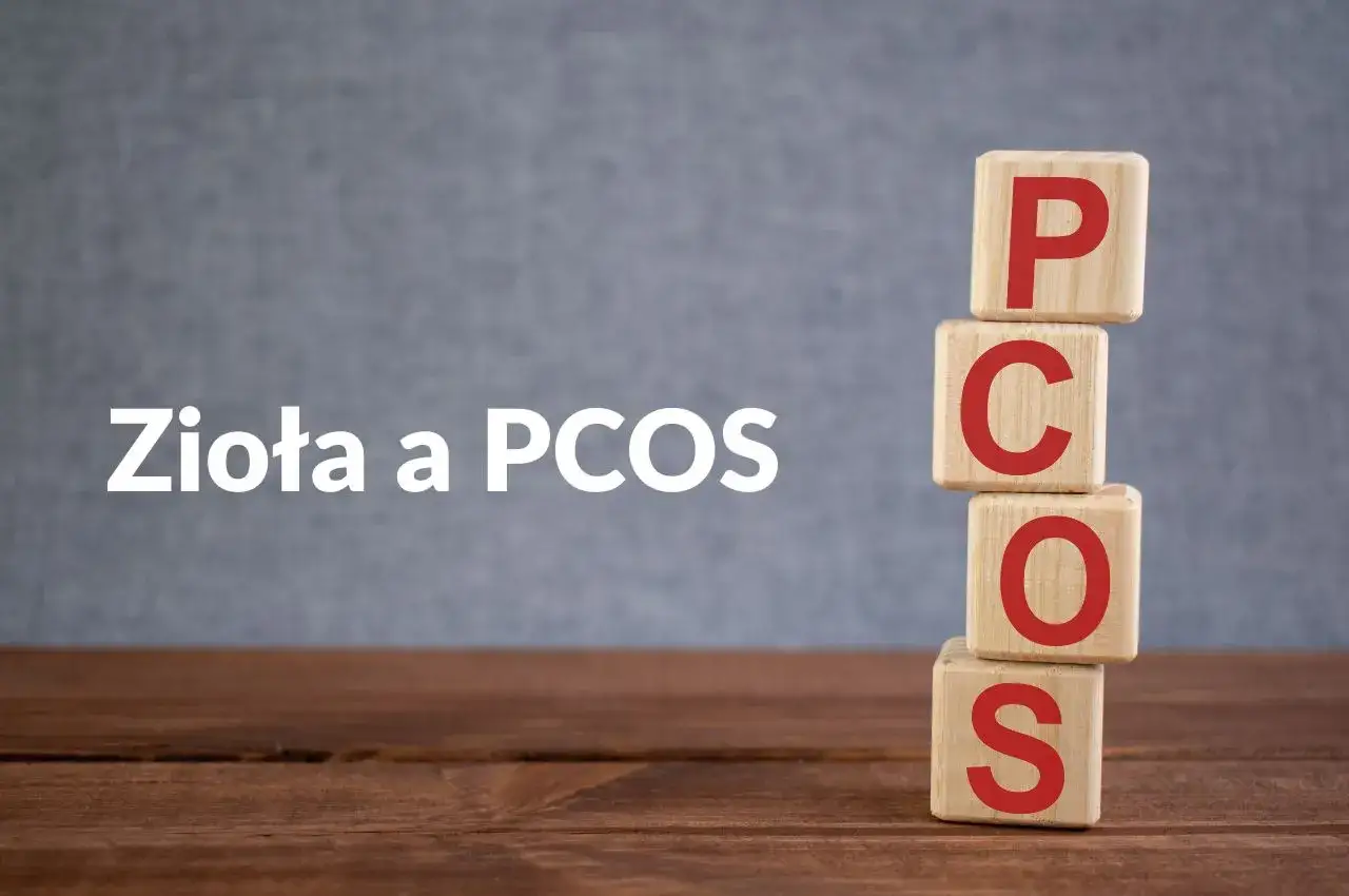 Drewniane klocki z napisem PCOS i tekst 