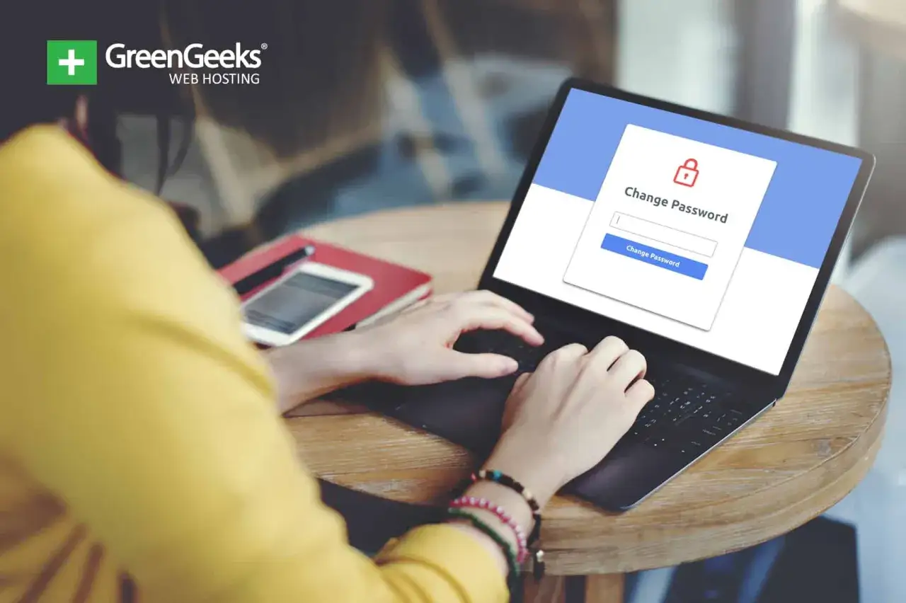 Osoba wpisuje nowe hasło na laptopie, ucząc się, jak zmienić hasło w komputerze.